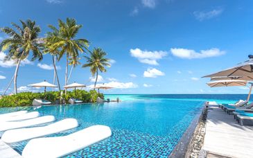 Hotel Fushifaru Maldives 5* con possibile pre-estensione al The Ritz-Carlton Doha 5*