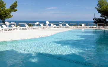 Apulia Hotel Baia Dei Faraglioni 4* 