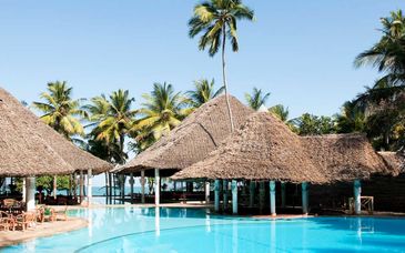 Neptune Village Beach Resort & Spa 4* con possibile safari