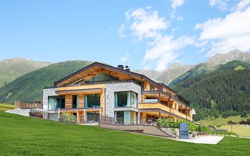 Chalet Salena Luxury & Private Lodge