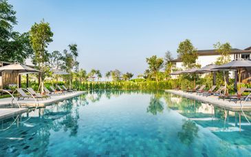 Trio: Royal Orchid Sheraton Bangkok 5*, Grand Mercure Krabi 4* & 4* or 5* Khao Lak hotel