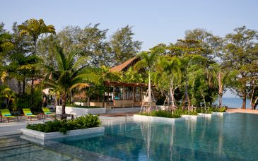 10-16 night tour: 5* escape to Vietnam & Cambodia