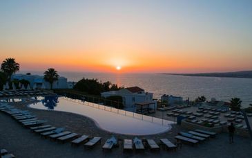 Theo Sunset Bay Holiday Village 4*