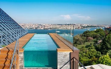 The Ritz Carlton Hotel Istanbul 5*