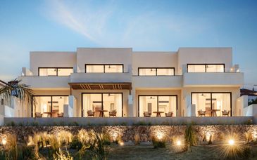 Seven Rocks Suites 4*