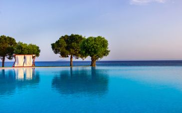 AMMOA Luxury Hotel & Spa Resort 5*