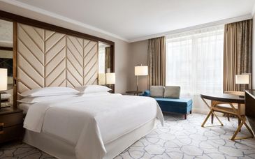 Sheraton Grand Warsaw 5*