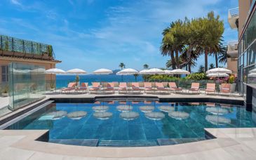 Canopy by Hilton Cannes 4*