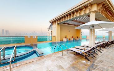 Discover Dubai: Marriott Hotel Al Jaddaf 5*