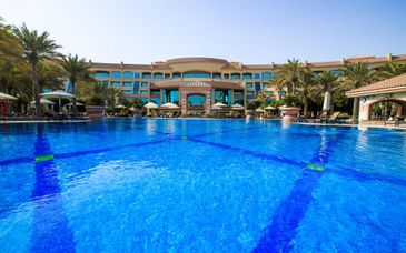 Al Raha Beach Hotel 5* & Tilal Liwa Desert Hotel 4*