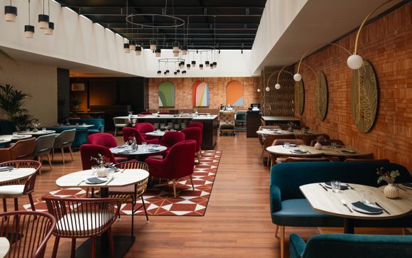 Indigo Plaza España 4*