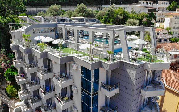 Hotel La Mer 4*