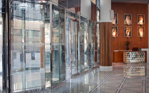 Jumeirah Emirates Towers 5* 
