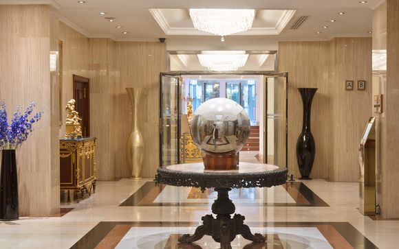 Melia White House Hotel 4*