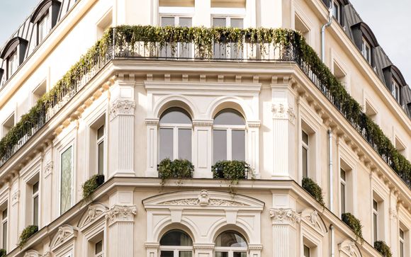 Château des Fleurs Paris Champs-Elysées 5*