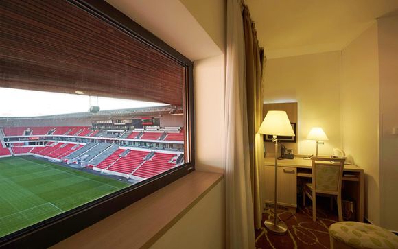 Poussez les portes de l'Hôtel Iris Eden 4*