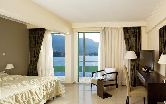 Poussez les portes du Xenia Poros Image Hotel 4*