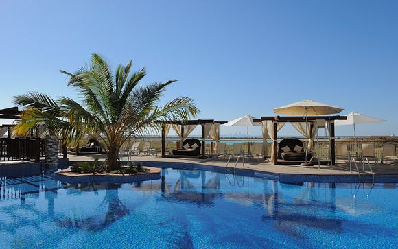 Radisson Blu Yas Island 4*