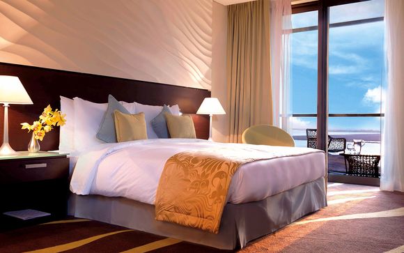 Radisson Blu Yas Island 4*