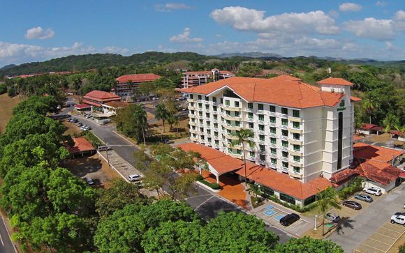 Holiday Inn Panama Canal 4*