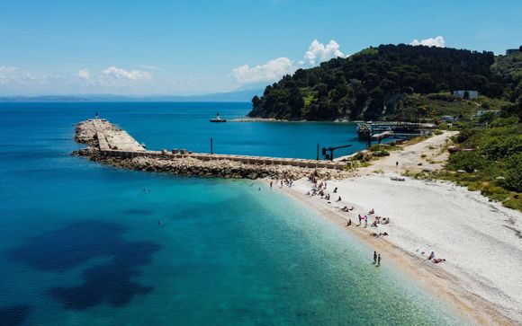 Excursion d'une journée à Vlore, croisière sur l'île de Sazan et la péninsule de Karaburun