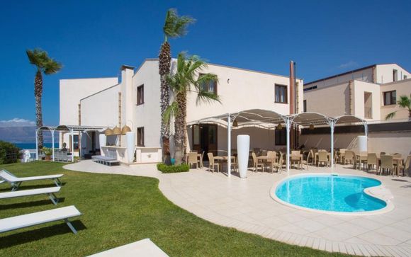 Marina Holiday Resort & Spa 4*