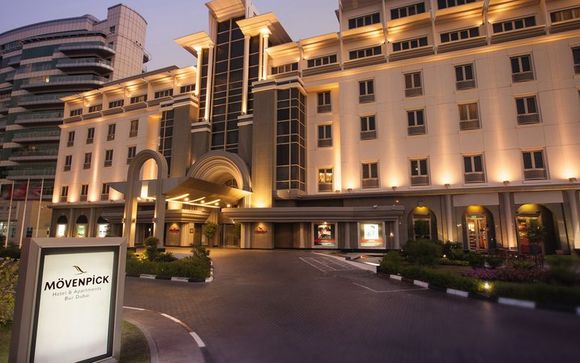 Hotel Mövenpick Bur Dubai 5*