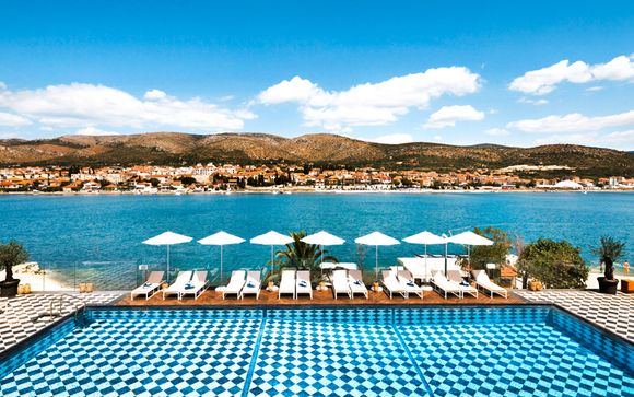 Hotel Brown Beach House & Spa 4*