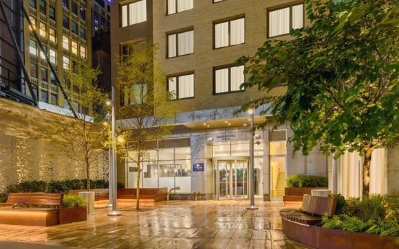 DoubleTree by Hilton New York Times Square South 4*