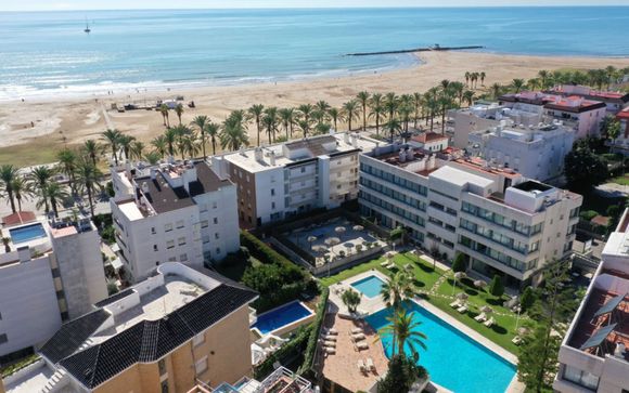 Atenea Park Suites & Apartments