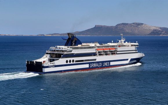 ¡Viaja en ferry a Cerdeña con Grimaldi Lines!
