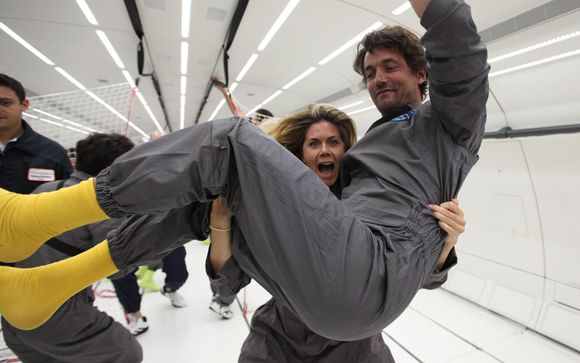 Itinerario: Vuelo de Gravedad Cero + 3 noches de hotel