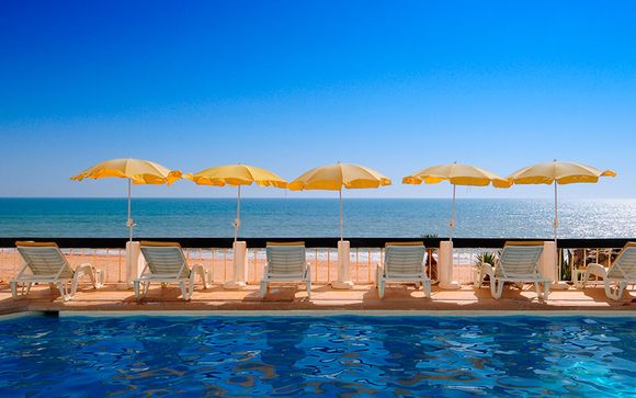 Holiday Inn Algarve 4*