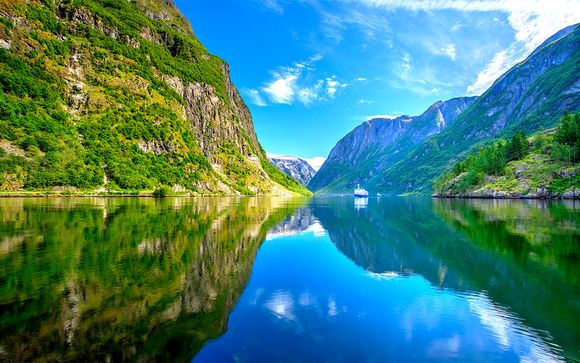 Circuito por paisajes de ensueño en verano con vuelos