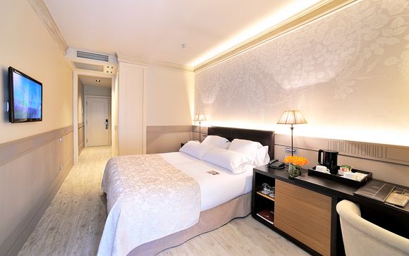 Hotel Duquesa de Cardona 4*