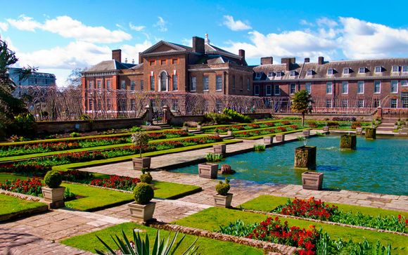 Royal Garden Hotel 5*