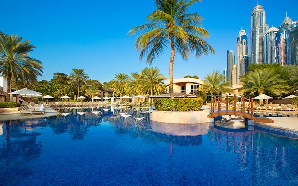 Lujo junto a la playa de Jumeirah en habitación Deluxe