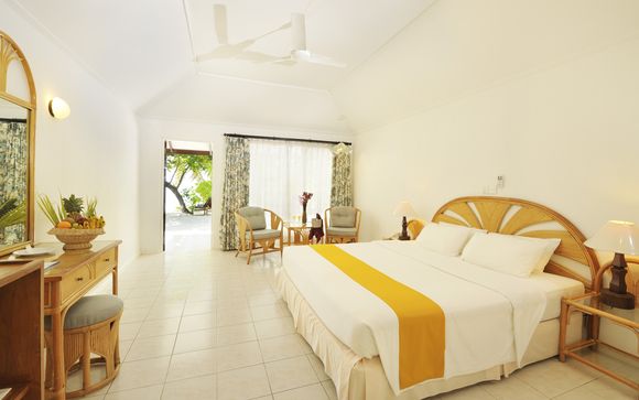 Holiday Island Resort & Spa 4*