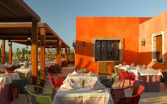 Complejo Grand Palladium Palace Ibiza & White Island Ibiza Resort & Spa 5*
