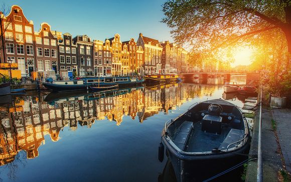 DoubleTree by Hilton Hotel Amsterdam - NDSM Wharf 4*