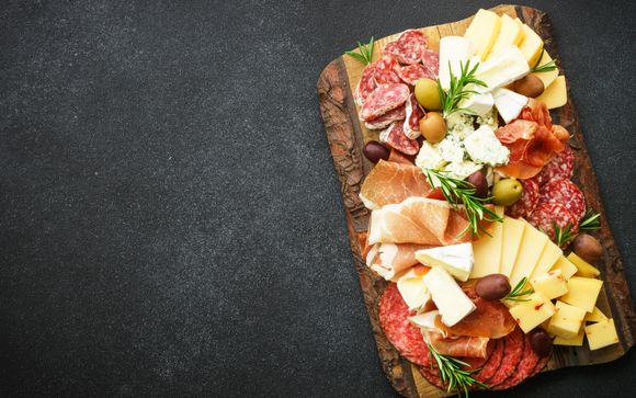Visite d'un domaine et dégustation de vin, charcuterie et fromage Corse