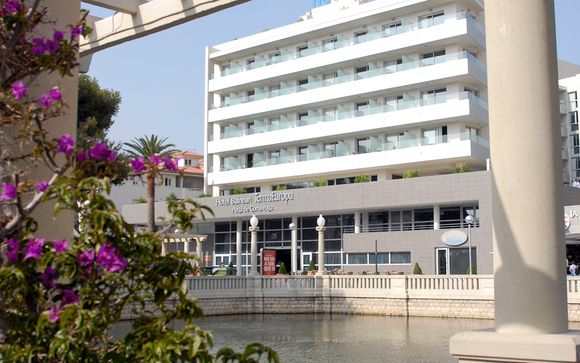 Poussez les portes de l'hôtel Balneario Termaeuropa Playa de Coma Ruga 4*