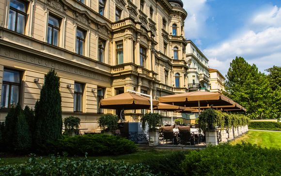 Poussez les portes du Palais Art Hotel 5*