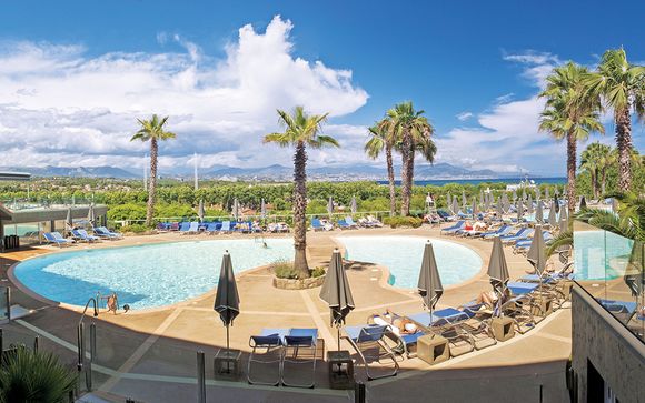 Hôtel La Baie des Anges 4*