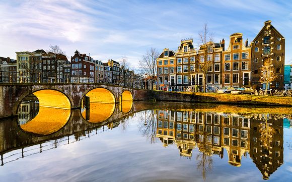 Monet Garden Hotel 4*