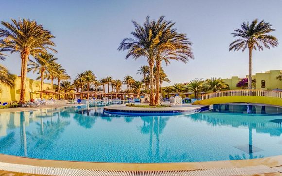 Palm Beach Resort 4*