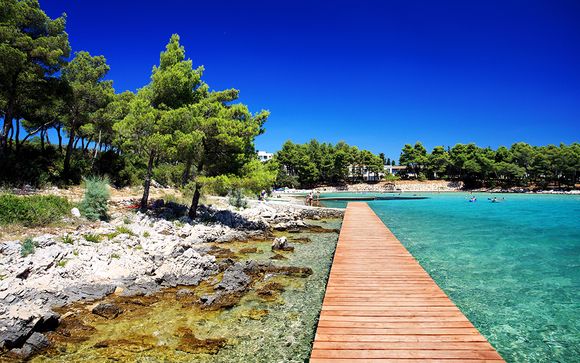 Crvena Luka Resort 4*
