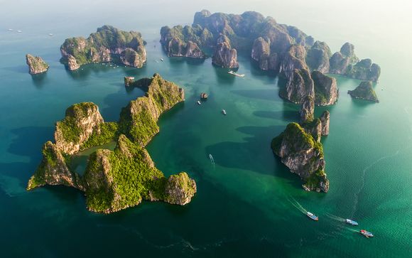 Découvertes avec nuit sur la Baie d'Halong