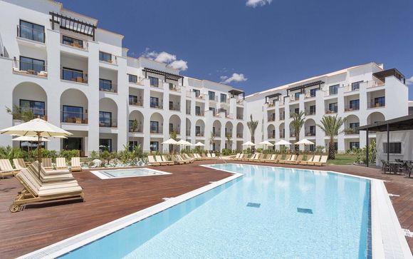 Pine Cliffs Resort 5*