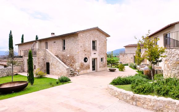 UNICO Borgo del Lago Resort